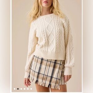 𝐏𝐑𝐈𝐂𝐄 𝐅𝐈𝐑𝐌 🎀 Altar’d State plaid skort